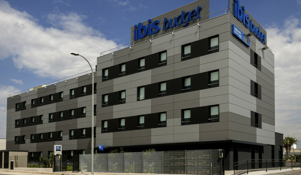 http://www.accorhotels.com/6614